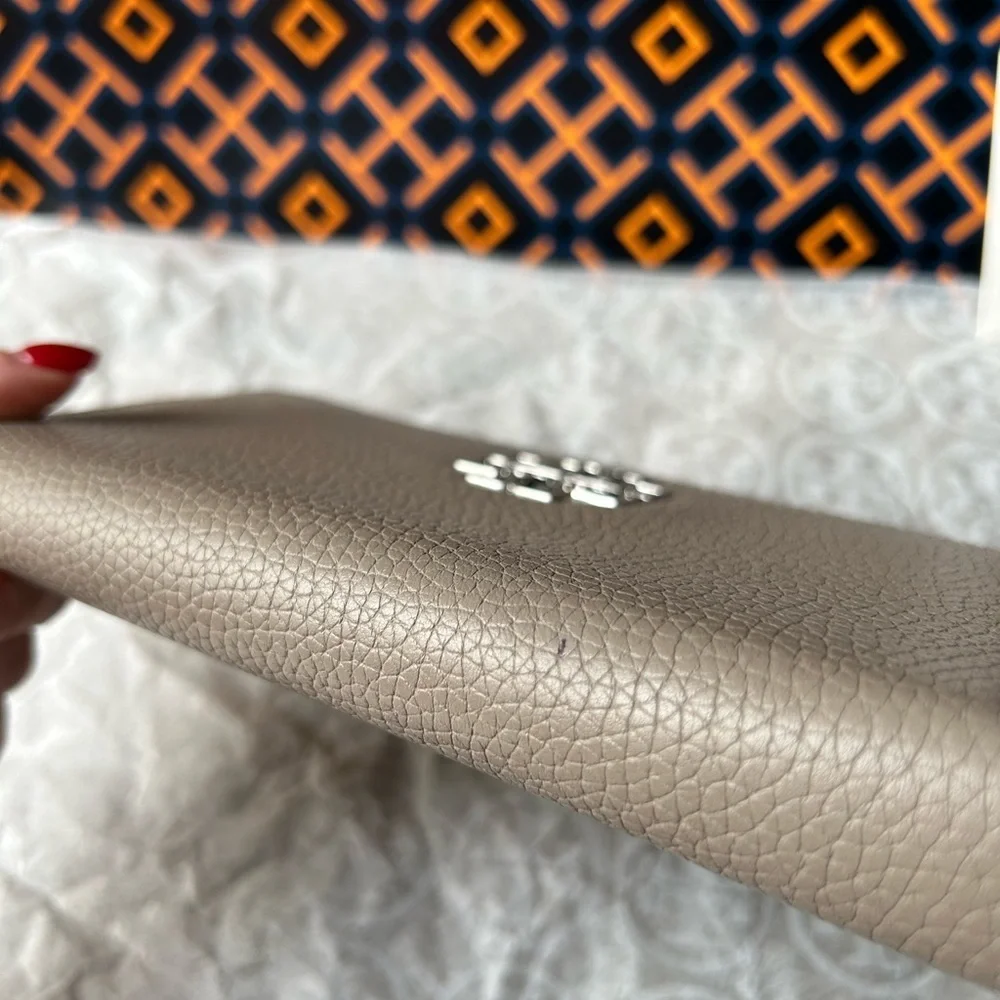 Tory Burch tory burch